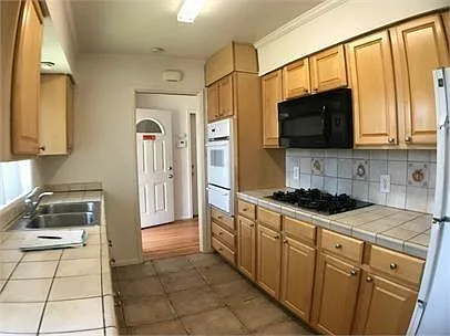 5166 Brockbank Pl — Photo 3