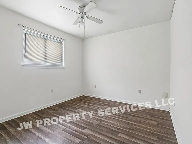 204 Wilker Neal Ave. — Photo 10