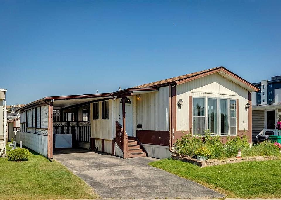 1st image of 99 Arbour Lake Rd NW #101