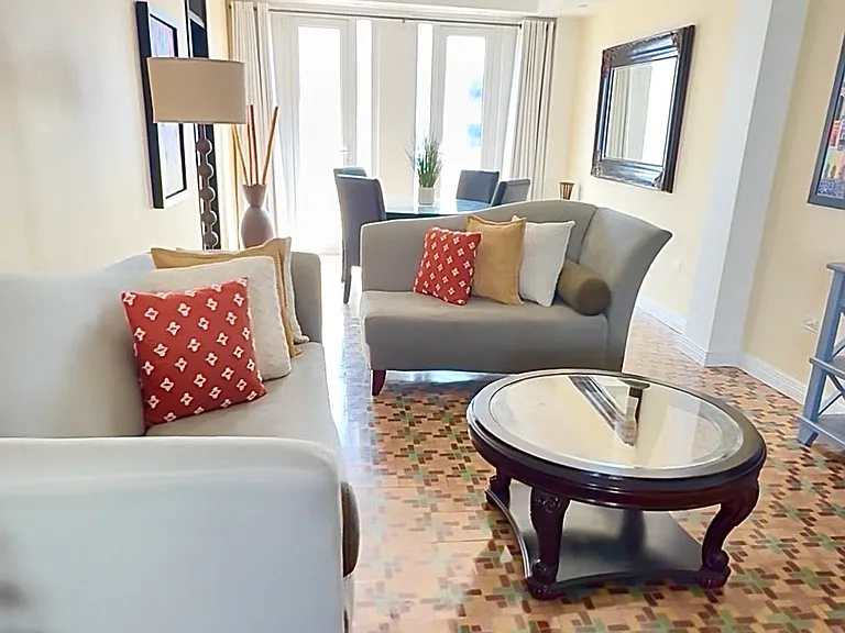 307 Calle Recinto Sur #4-A — Photo 1