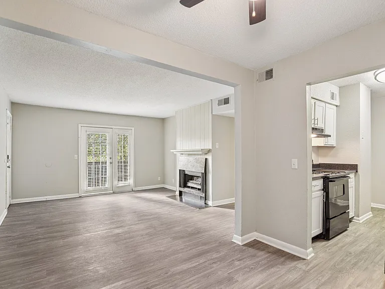 Willow Apartments — Photo 39