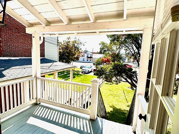 33B York St - Rear Balcony Porch