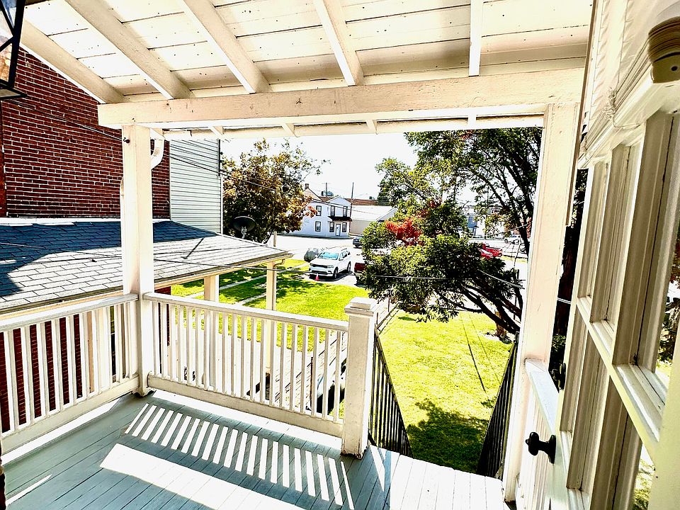 33B York St - Rear Balcony Porch