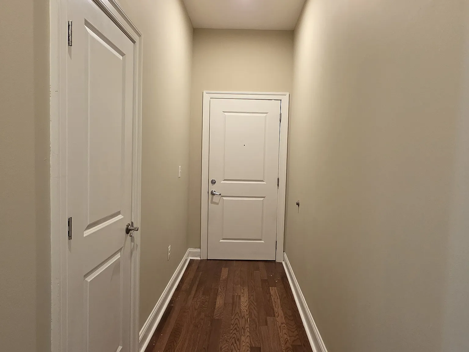 1 bed, 860 sqft, $2,495 — Photo 4