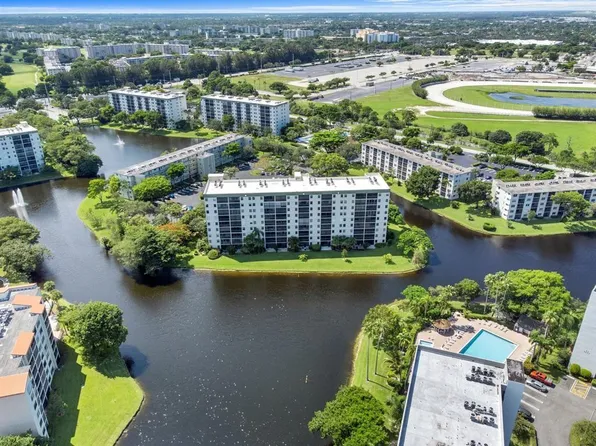 2232 N Cypress Bend Drive #808, Pompano Beach, FL 33069
