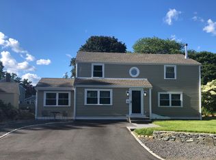 35 Longview Dr, Marblehead, MA 01945