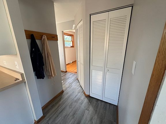4th image of 10111 W Palmer Ave