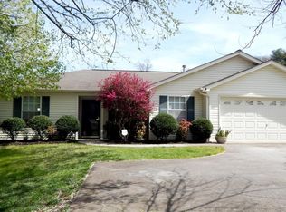 2710 Alice Bell Rd, Knoxville, TN 37917