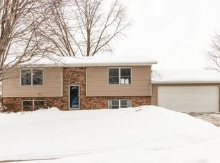 714 36th St SW, Rochester, MN 55902