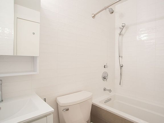 5th image of 250 W 19th St APT 12L
