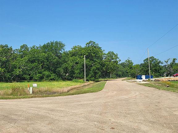 5th image of 68 Conestoga Trl