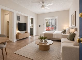 New Hampshire | Gorgeous Studio Apartments, Los Angeles, CA 90004