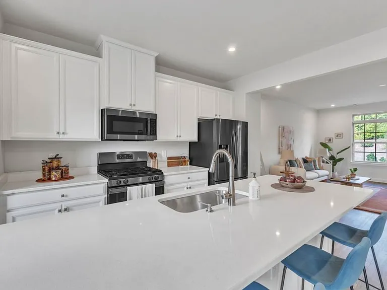1011 Tannin Dr — Photo 17