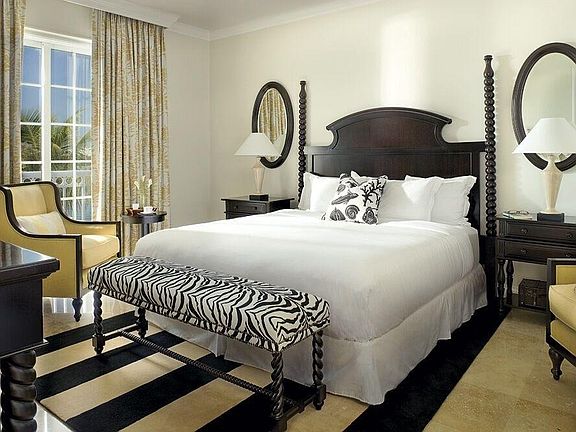 5th image of 3841 N Roosevelt Blvd #327