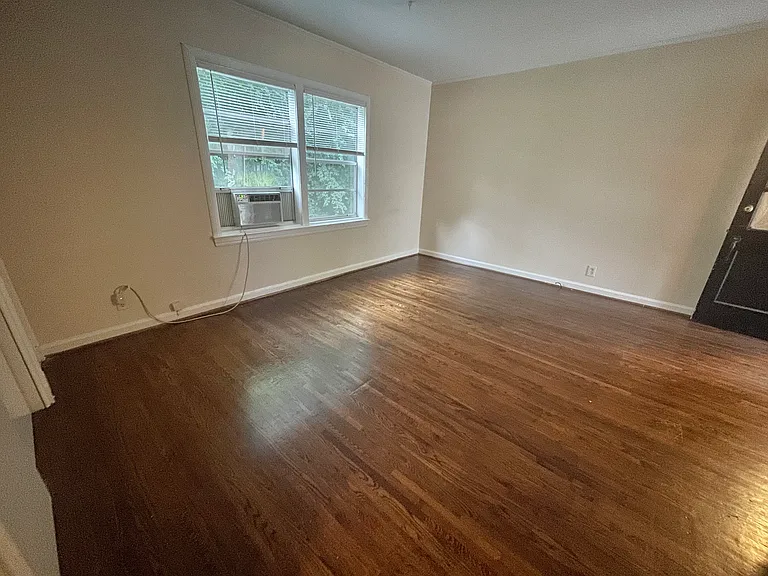 912 Oxmoor Rd #3 — Photo 12