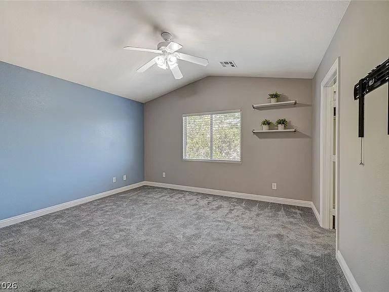 8454 Cerritos Ct — Photo 23