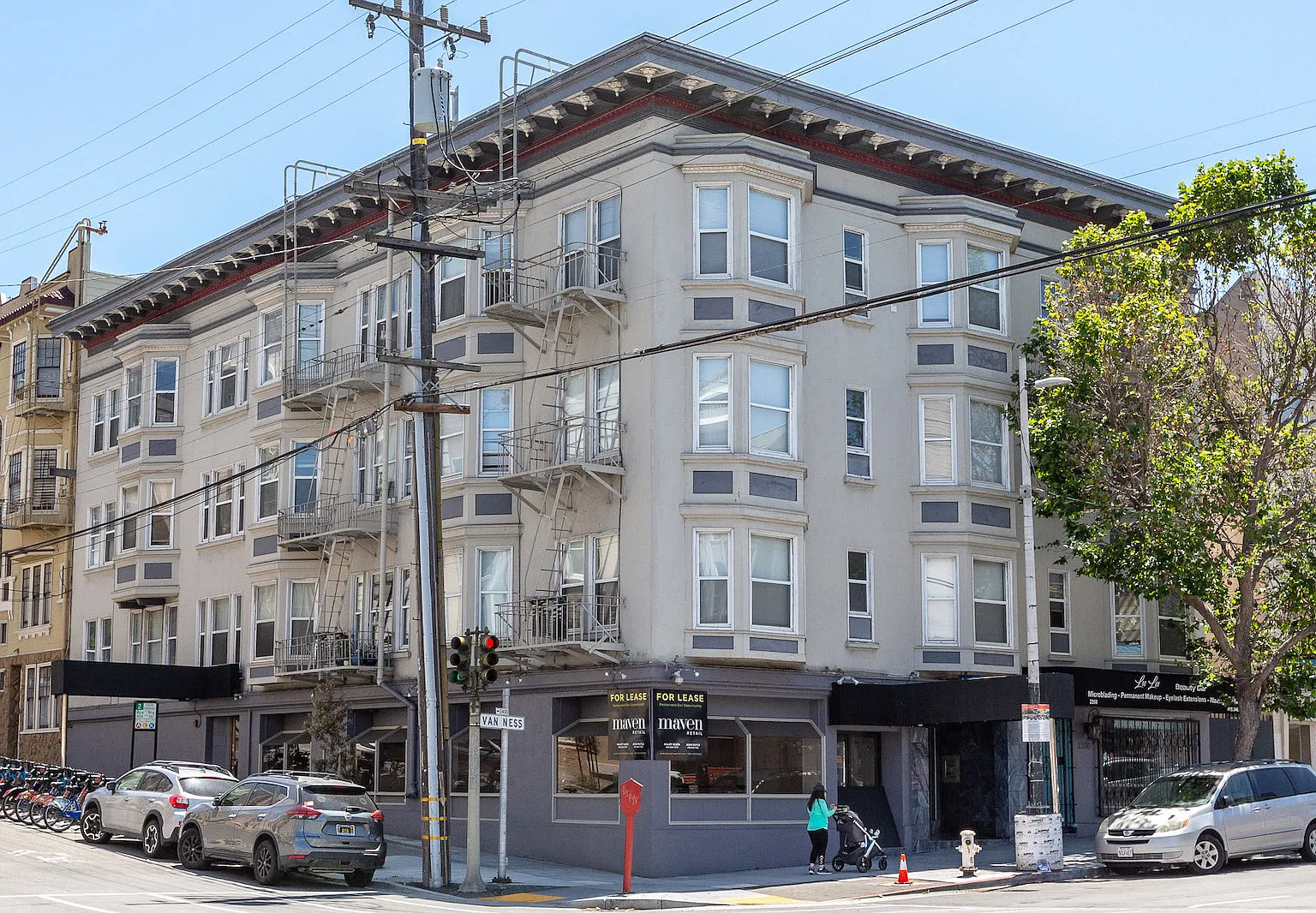 2360 Van Ness Ave — Photo 2