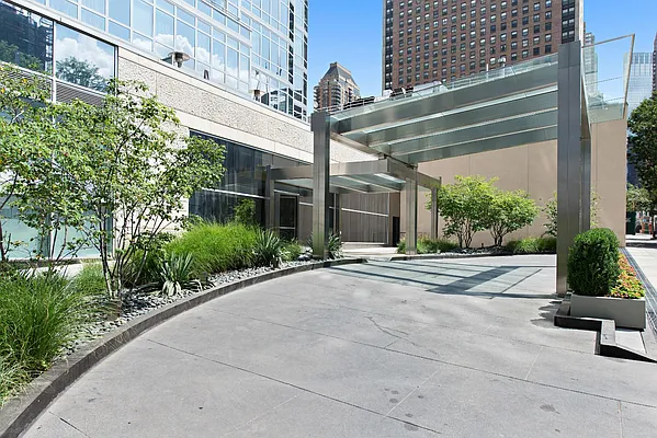Sold by Keller Williams NYC | media 11