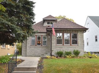 7039 W Stuth Pl, Milwaukee, WI 53219