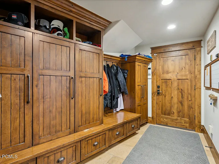 2520 Bear Hollow Dr — Photo 27