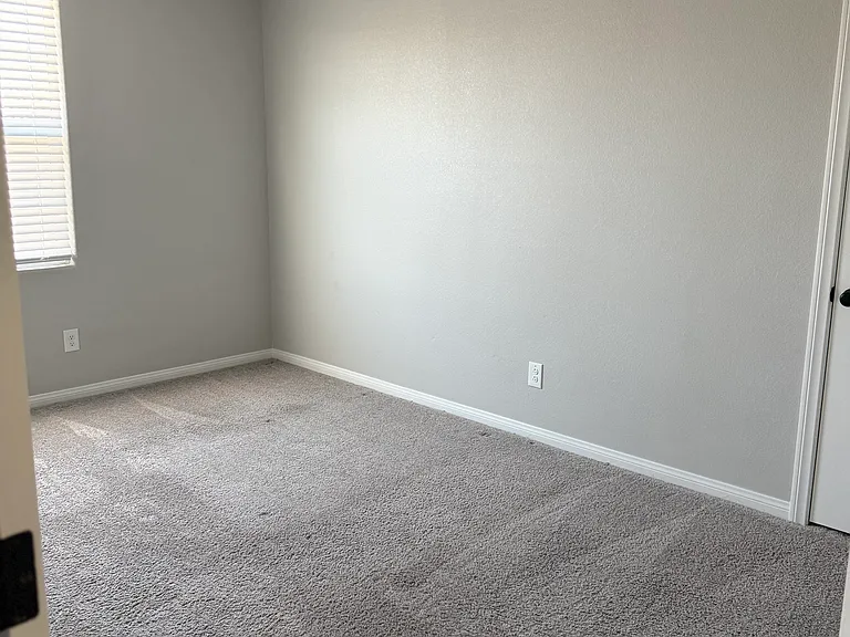 1723 Sylvan Shire Ave — Photo 28