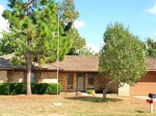 3807 Dunhill, Chickasha, OK 73018