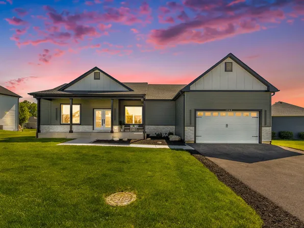 1962 Meadowlark Ln, Yorkville, IL 60560
