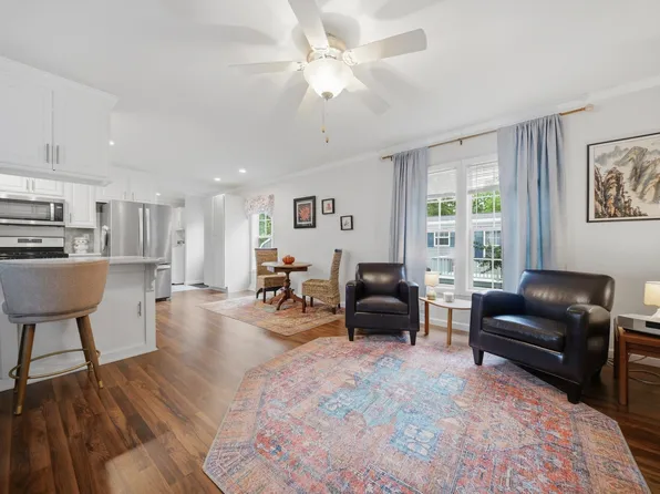 77 Hayes Park, Exeter, NH 03833