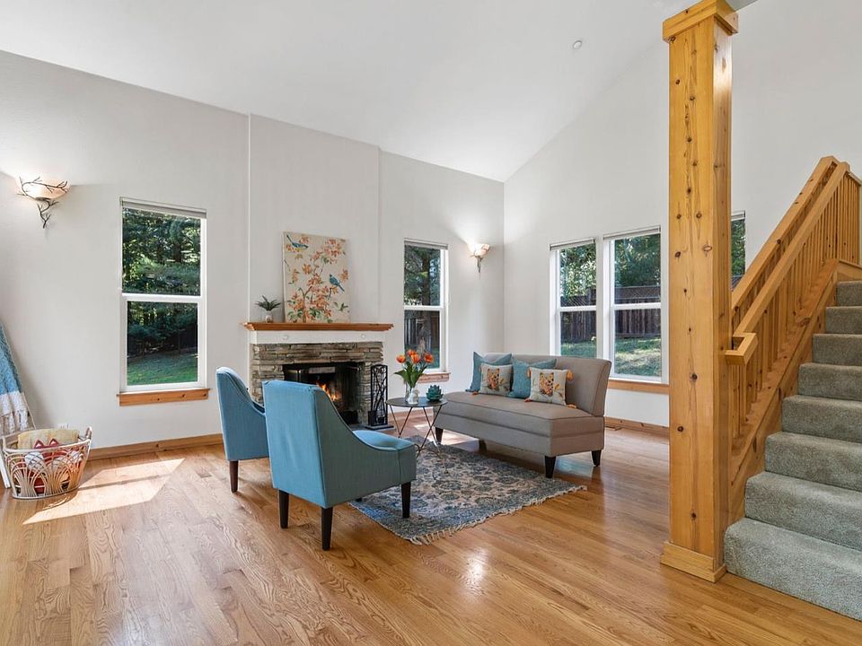 1st image of 415 Sunbeam Ave