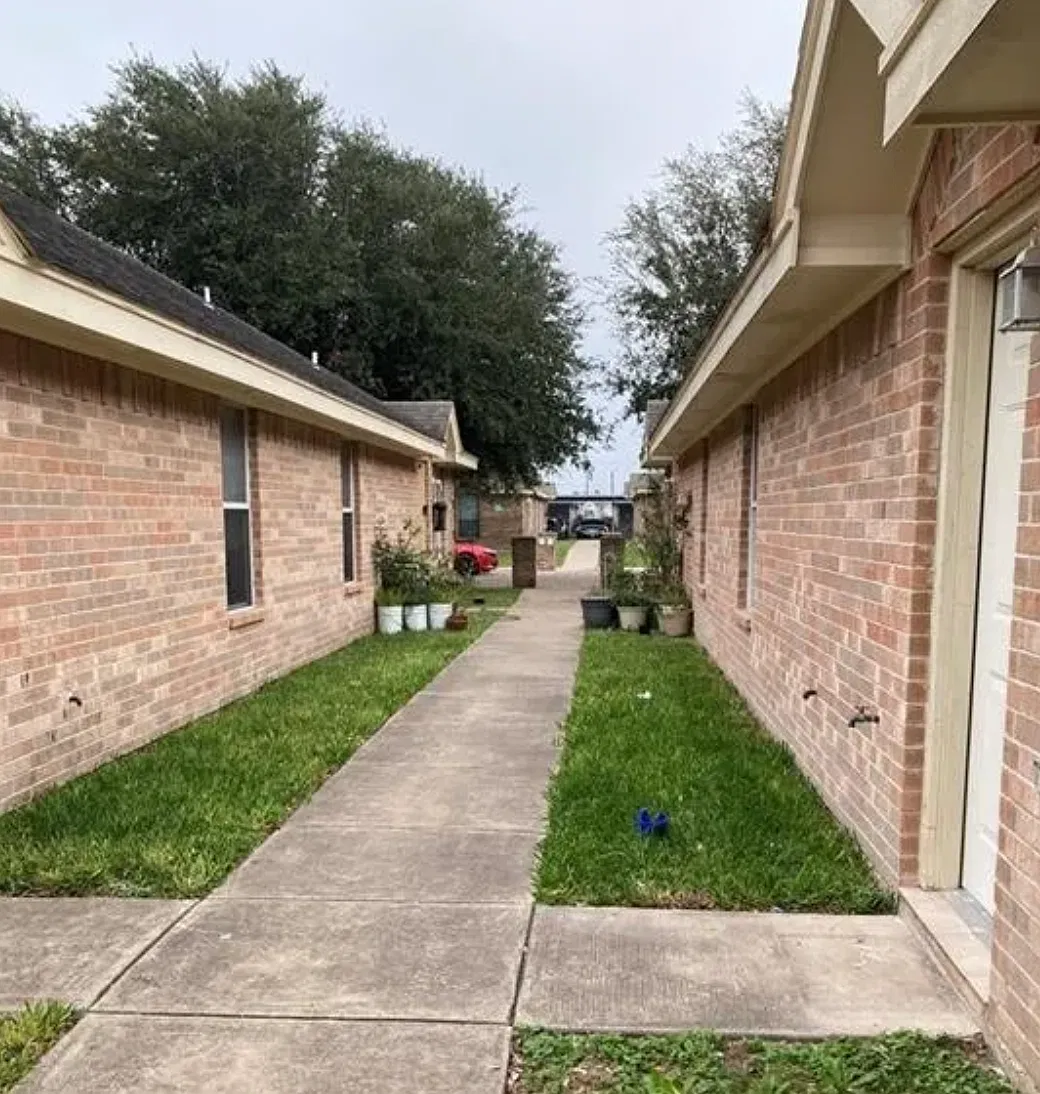 2408 Moonlight Lane — Photo 1