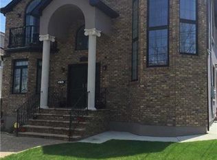 219 Spring Street, lawrence, NY 11559