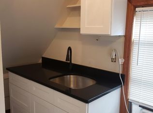 8 Webster St #3R, Taunton, MA 02780