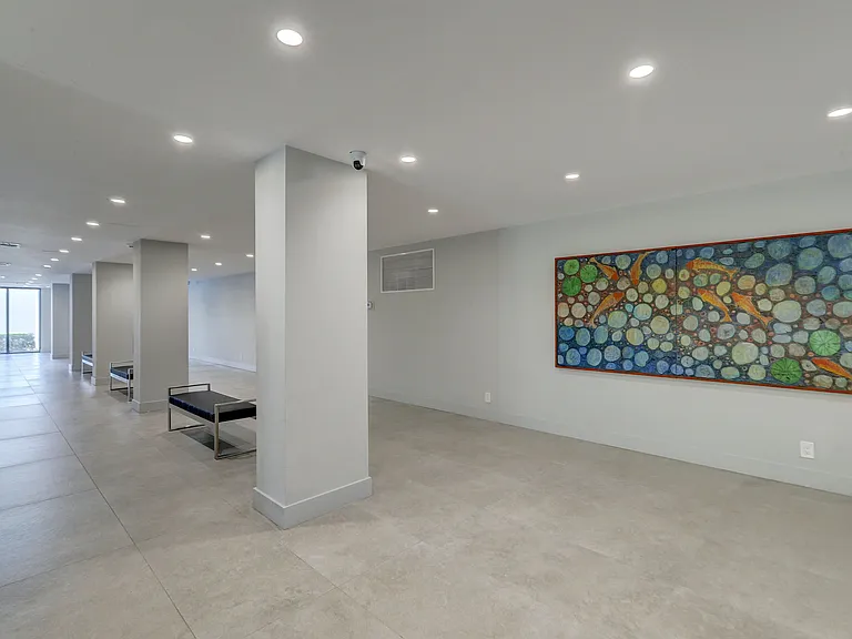 1170 N Federal Hwy #501 — Photo 57