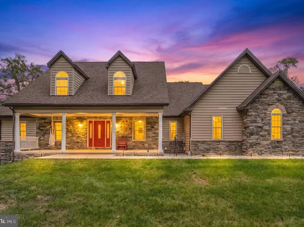 117 Beverly Ln, Falling Waters, WV 25419