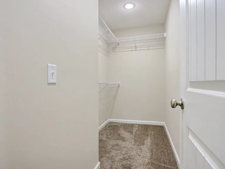 128 Villa Rd — Photo 19