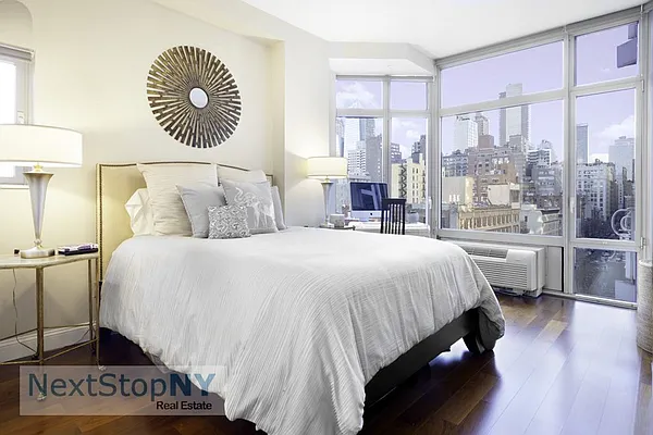 Sold by NextStopNY | media 5