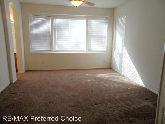 3rd image of 8821 W Myrtle Ave