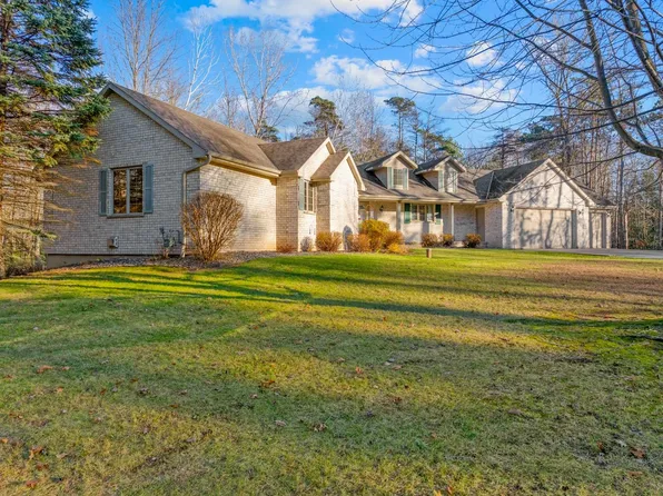 3400 Blackberry Ln, Green Bay, WI 54313
