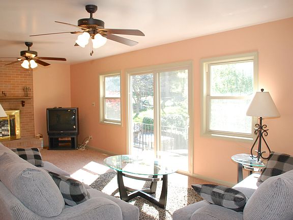 2nd image of 1434 Garland Cir