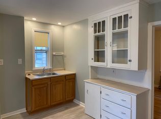 52 Austin St, Norwood, MA 02062