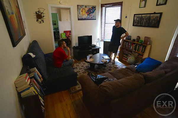 Rented by EXR | media 40