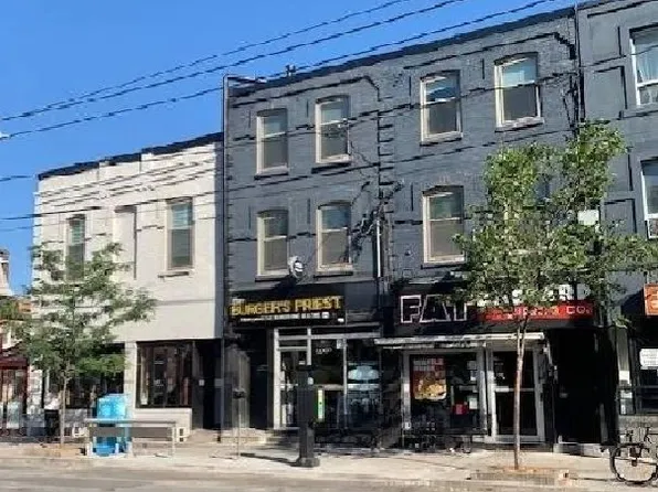 1118 Queen St W #A, Toronto, ON M6J 1H9