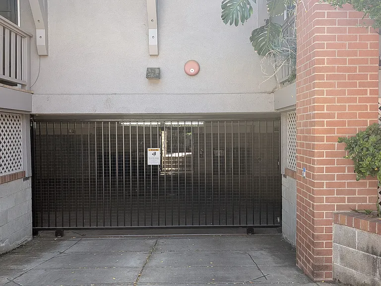1922 10th St — Photo 22