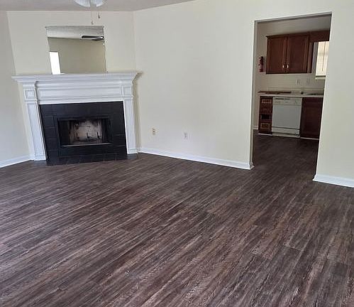 3rd image of 2929 Wakefield Ct