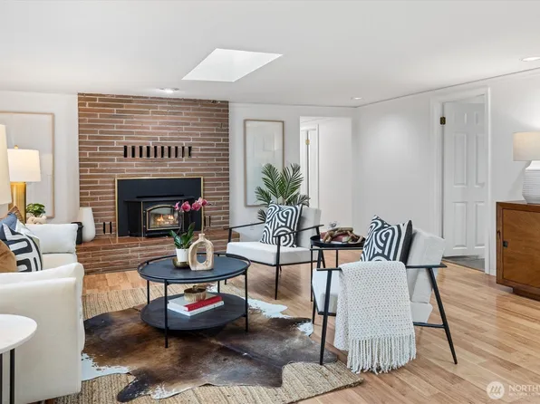 10044 12th Avenue NW, Seattle, WA 98177