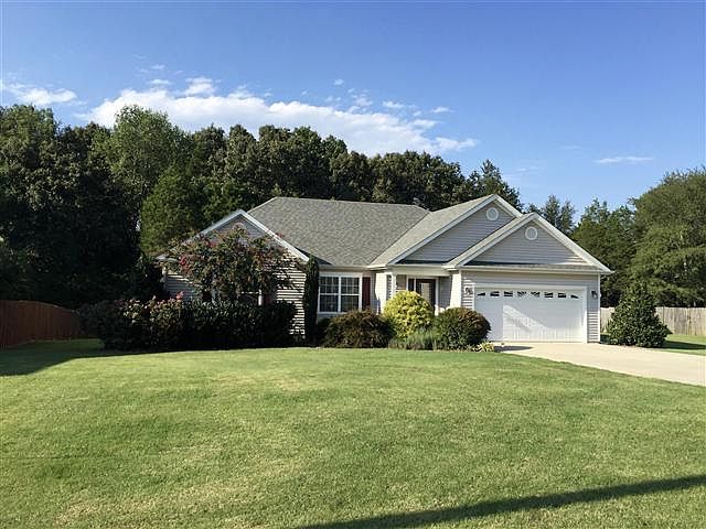 1st image of 89 Rebecca Ln