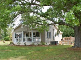 221 Bowie St, Donalds, SC 29638