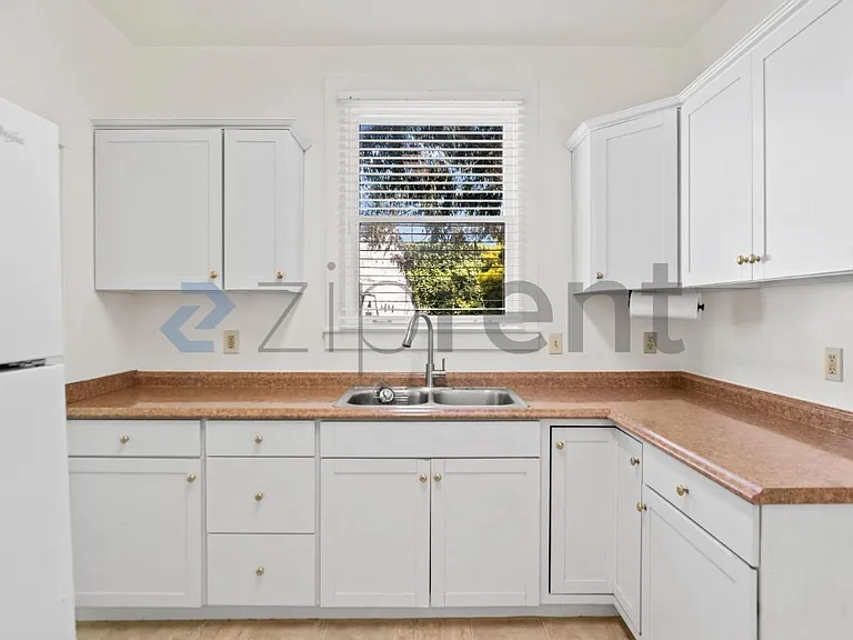 3060 Brook St — Photo 11
