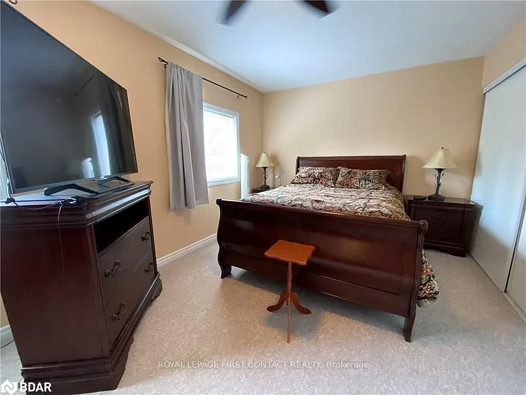 63 Sydenham Wls — Photo 12