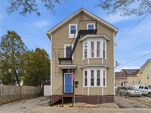 35 Gifford St, Providence, RI 02909